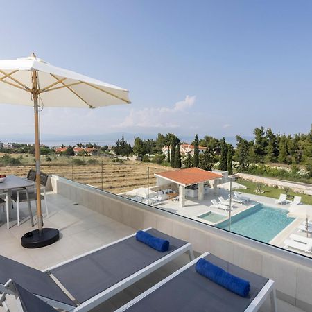 Anna Mare Luxury Apartments Áfitos Exterior foto