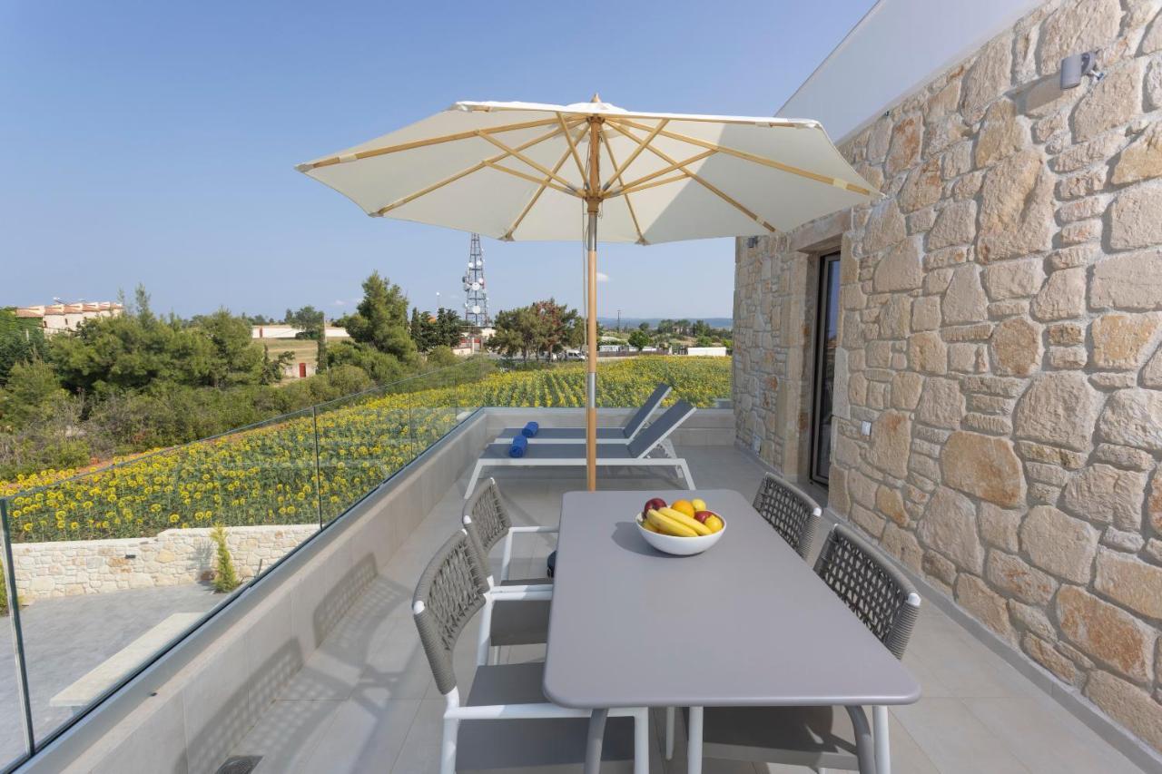 Anna Mare Luxury Apartments Áfitos Exterior foto