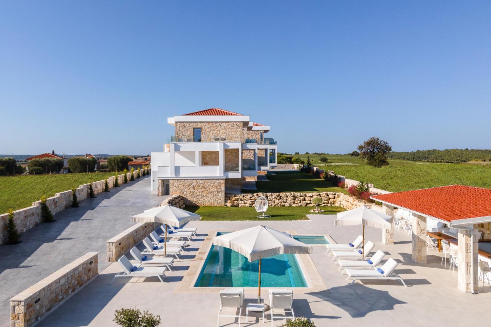 Anna Mare Luxury Apartments Áfitos Exterior foto