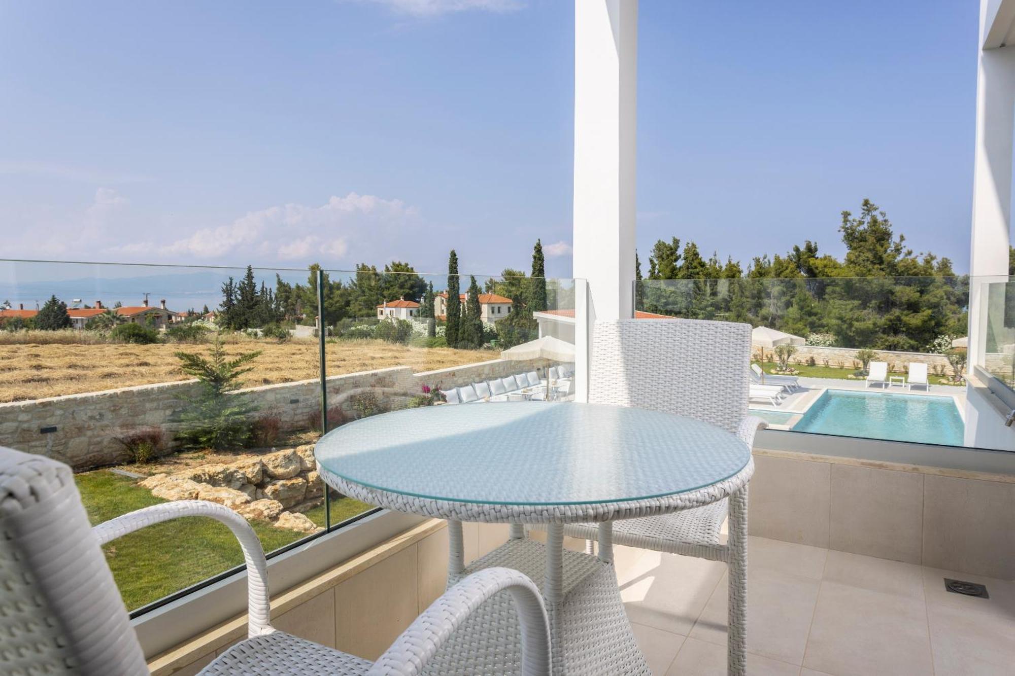 Anna Mare Luxury Apartments Áfitos Exterior foto