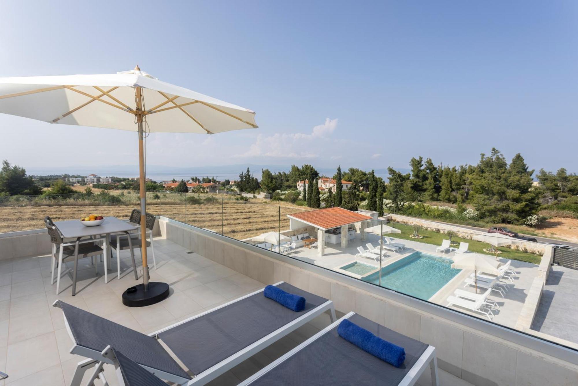 Anna Mare Luxury Apartments Áfitos Exterior foto