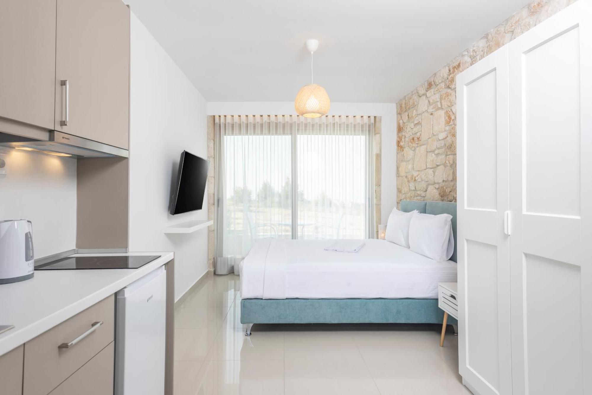 Anna Mare Luxury Apartments Áfitos Quarto foto