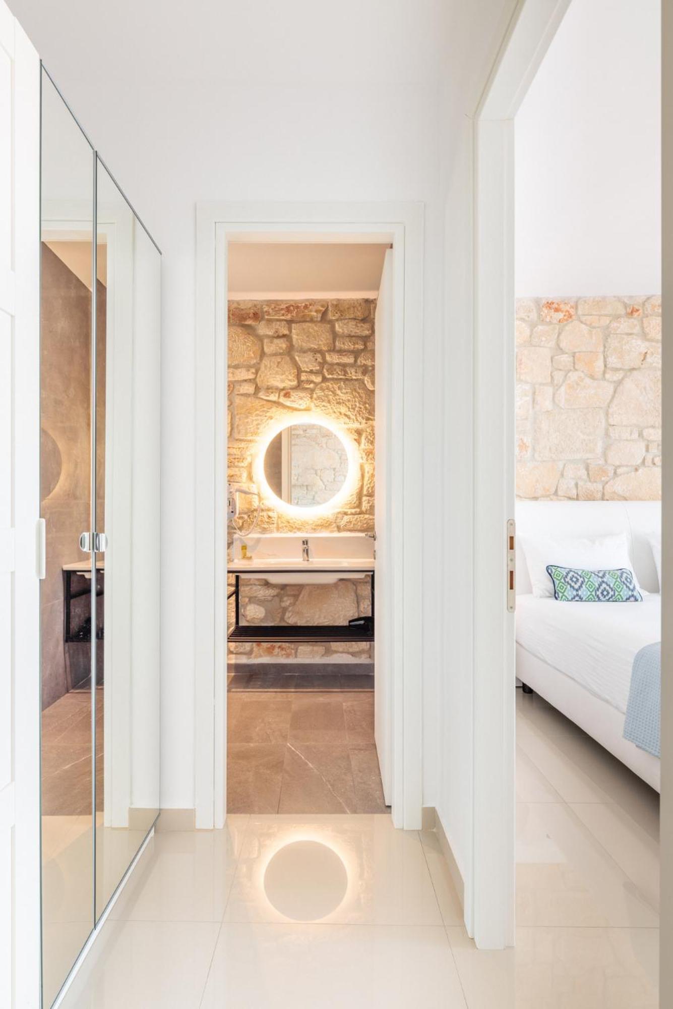 Anna Mare Luxury Apartments Áfitos Quarto foto